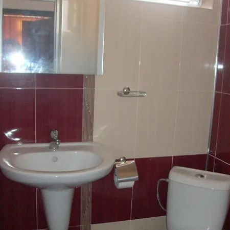 Nedelchevi Pensión 3*