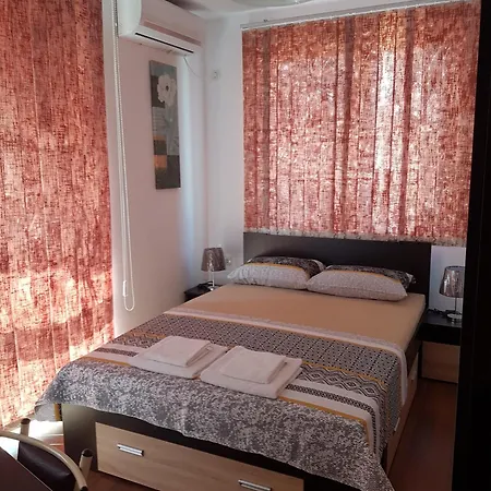 Nedelchevi 3* Primorsko