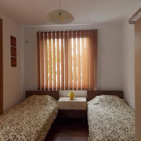 게스트하우스 Nedelchevi 3*