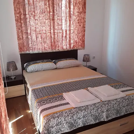 Nedelchevi Pensjonat 3*